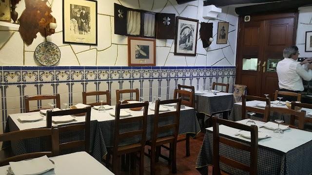 Le Chien Qui Fume Restaurant